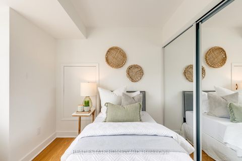 Photo 10 at 304 - 716 Kingston Road, The Beaches, Toronto