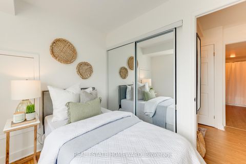 Photo 11 at 304 - 716 Kingston Road, The Beaches, Toronto