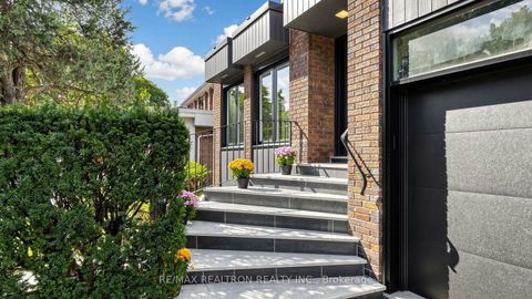 Photo 2 at 41 Beardmore Crescent, Steeles, Toronto