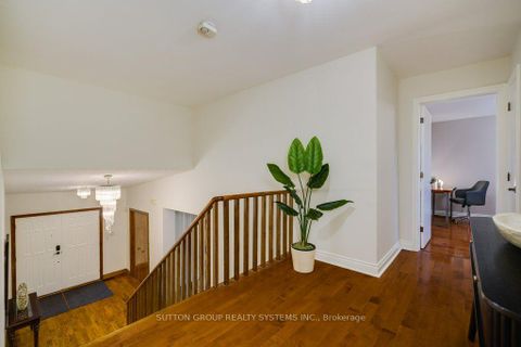 Photo 24 at 93 Poplar Heights Drive, Humber Valley, Toronto