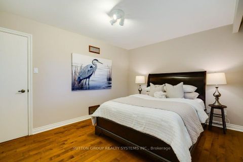 Photo 33 at 93 Poplar Heights Drive, Humber Valley, Toronto