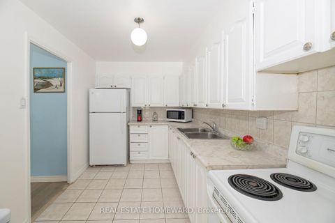 Photo 14 at 105 - 120 Dundalk Drive, Dorset Park, Toronto