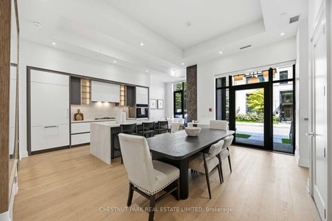 Photo 3 at 101 - 2 Forest Hill Road, Forest Hill South, Toronto