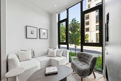 Photo 11 at 101 - 2 Forest Hill Road, Forest Hill South, Toronto