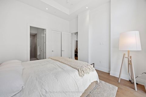 Photo 14 at 101 - 2 Forest Hill Road, Forest Hill South, Toronto