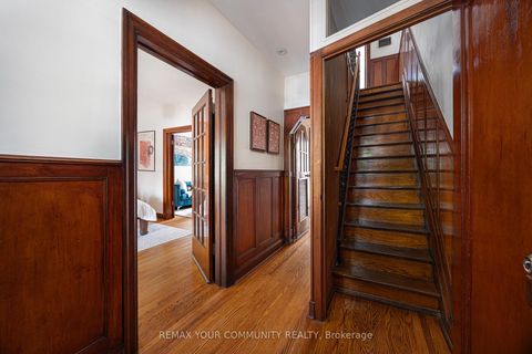 Photo 11 at 29 Denison Avenue, Chinatown, Toronto