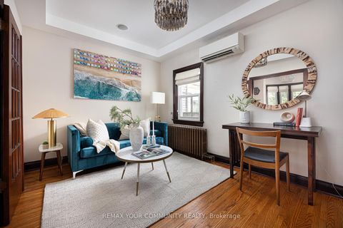 Photo 15 at 29 Denison Avenue, Chinatown, Toronto