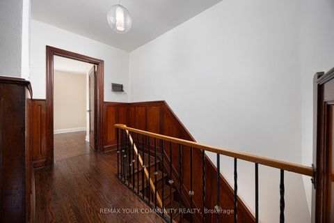 Photo 26 at 29 Denison Avenue, Chinatown, Toronto