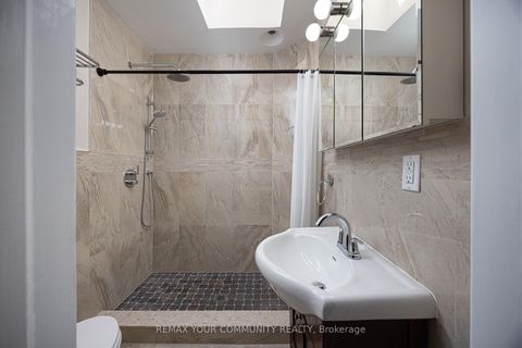 Photo 33 at 29 Denison Avenue, Chinatown, Toronto