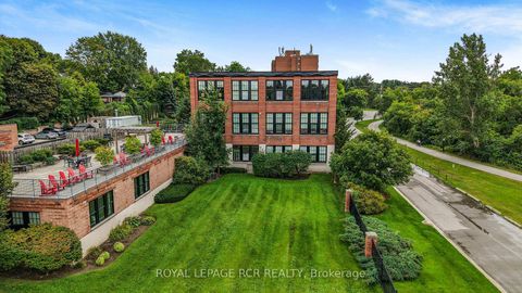 Photo 34 at 207 - 543 Timothy Street, Central Newmarket, Newmarket