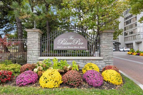 Photo 2 at 2904 - 2045 Lake Shore Boulevard W, Mimico, Toronto