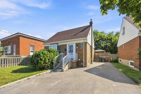 Photo 1 at 1351 Warden Avenue, Maryvale, Toronto