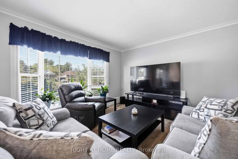Photo 2 at 1351 Warden Avenue, Maryvale, Toronto