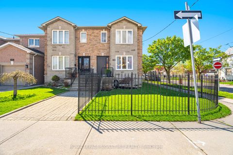 Photo 2 at 189 Aileen Avenue, Eglinton West, Toronto