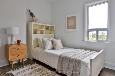 Photo 11 at 40 Aileen Avenue, Eglinton West, Toronto