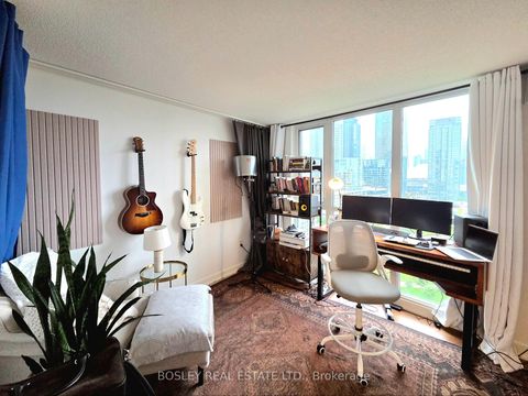 Photo 13 at 1901 - 85 Queens Wharf Road, Waterfront Communities C1, Toronto