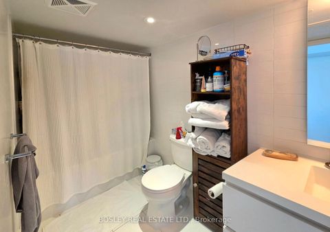 Photo 14 at 1901 - 85 Queens Wharf Road, Waterfront Communities C1, Toronto