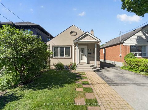 Photo 2 at 12 Kentroyal Drive, Humber Heights, Toronto