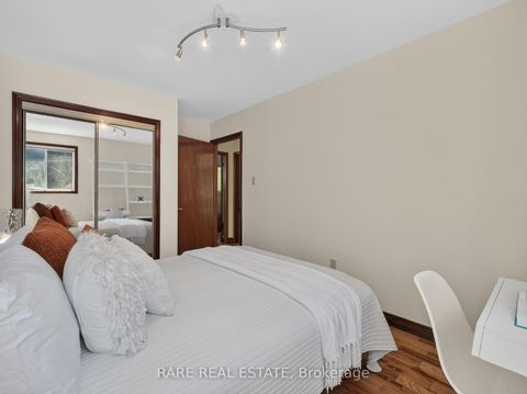 Photo 18 at 12 Kentroyal Drive, Humber Heights, Toronto