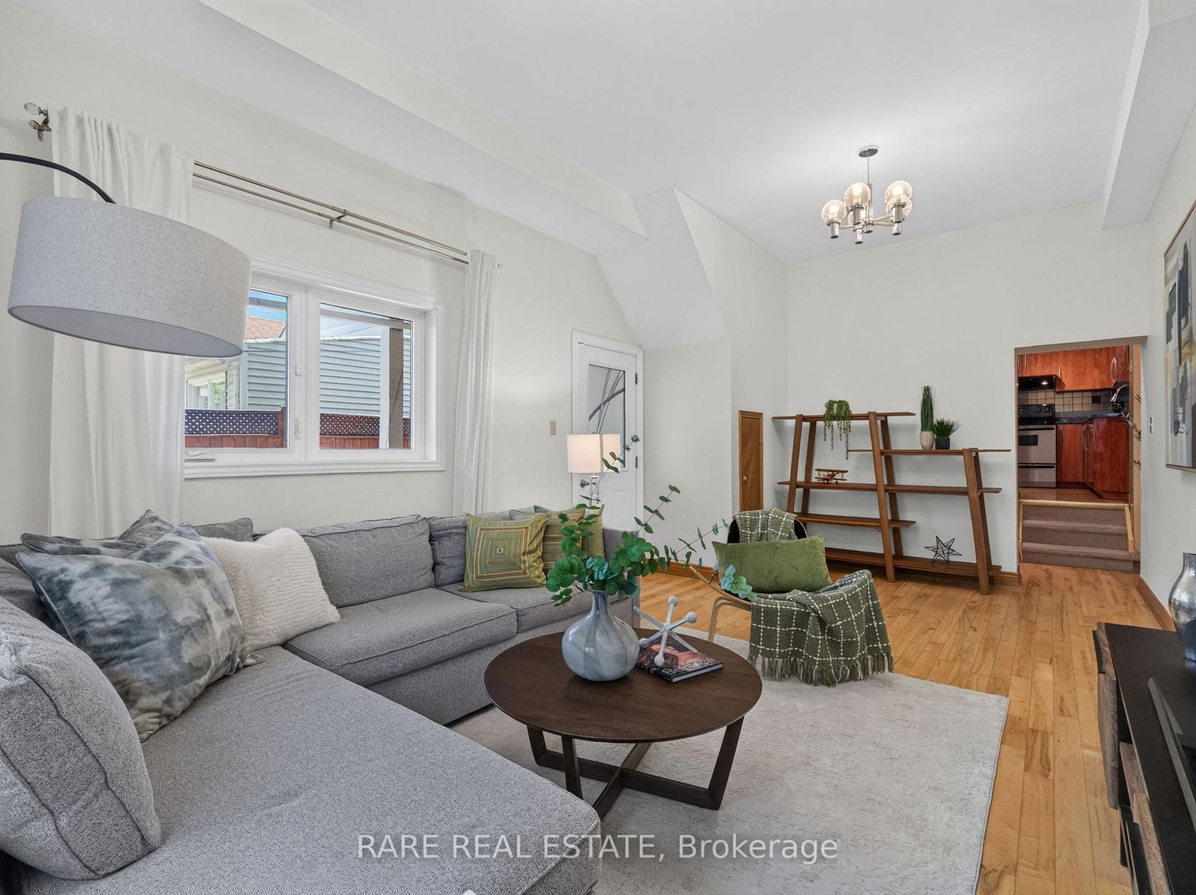 12 Kentroyal Drive, Humber Heights, Toronto photo 4