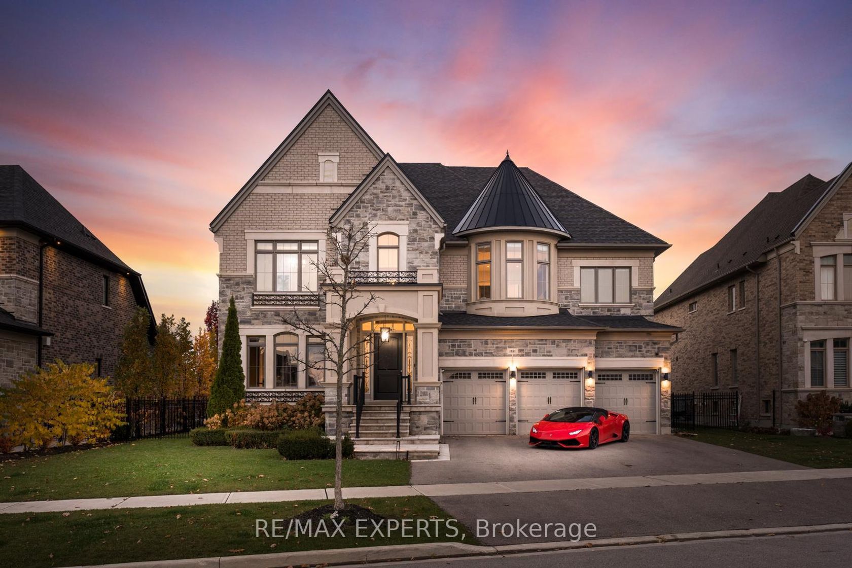 32 James Stokes Court, King City, King photo 9