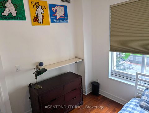 Photo 3 at 1009 - 35 Balmuto Street, Bay Street Corridor, Toronto
