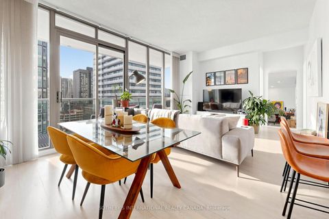 Photo 4 at 1606 - 33 Lombard Street, Yonge Corridor, Toronto