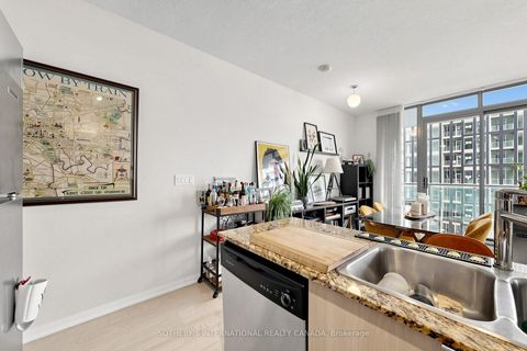 Photo 14 at 1606 - 33 Lombard Street, Yonge Corridor, Toronto