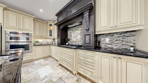Photo 12 at 60 Oak Avenue, South Richvale, Richmond Hill