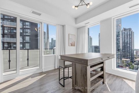Photo 10 at 1112 - 470 Front Street W, Waterfront Communities C1, Toronto
