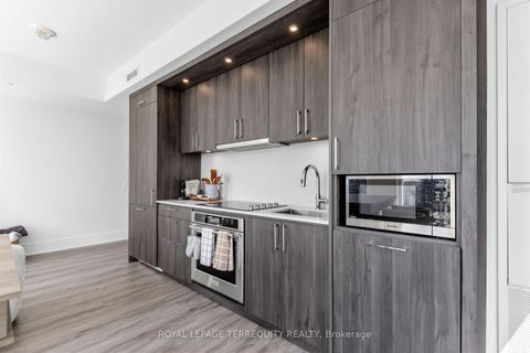 Photo 12 at 1112 - 470 Front Street W, Waterfront Communities C1, Toronto