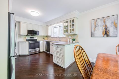 Photo 15 at 19 Ridgegate Crescent, Queensway, Toronto