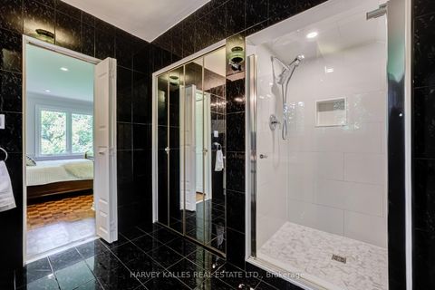 Photo 22 at 19 Ridgegate Crescent, Queensway, Toronto