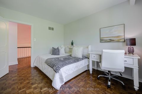 Photo 24 at 19 Ridgegate Crescent, Queensway, Toronto