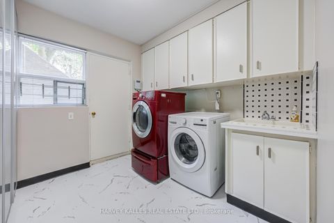 Photo 30 at 19 Ridgegate Crescent, Queensway, Toronto