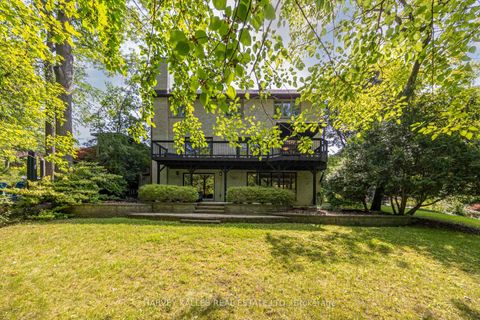 Photo 34 at 19 Ridgegate Crescent, Queensway, Toronto