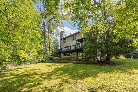 Photo 36 at 19 Ridgegate Crescent, Queensway, Toronto