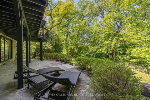 Photo 37 at 19 Ridgegate Crescent, Queensway, Toronto