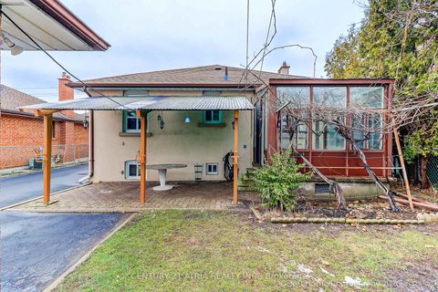 Photo 20 at 23 Tumpane Street, CFB, Toronto