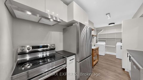 Photo 4 at 1703 - 390 Dixon Road, The Westway, Toronto