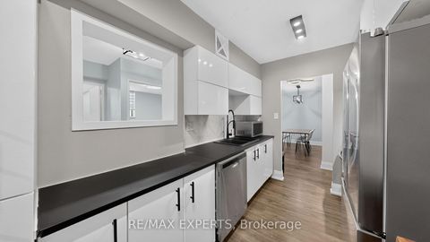 Photo 5 at 1703 - 390 Dixon Road, The Westway, Toronto