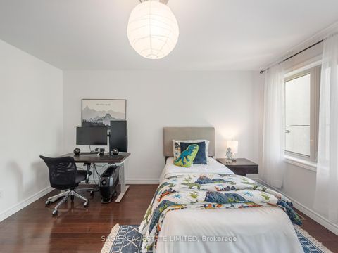 Photo 14 at 251A Chisholm Avenue, Lumsden, Toronto