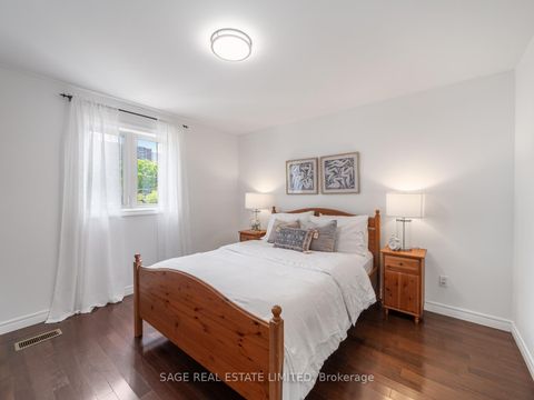 Photo 17 at 251A Chisholm Avenue, Lumsden, Toronto