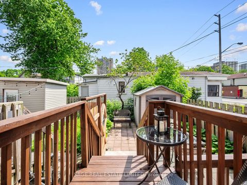 Photo 27 at 251A Chisholm Avenue, Lumsden, Toronto