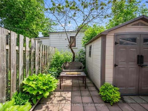 Photo 29 at 251A Chisholm Avenue, Lumsden, Toronto
