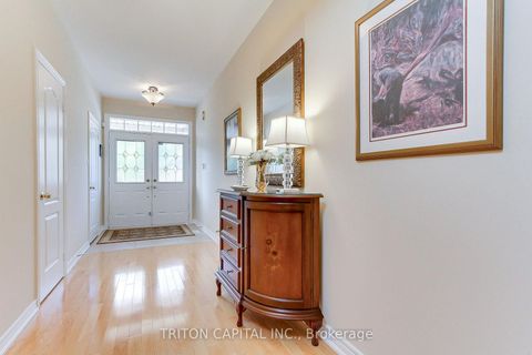 Photo 3 at 96 Timber Valley Avenue, Oak Ridges, Richmond Hill