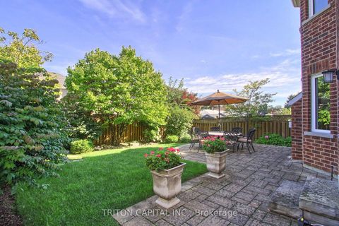 Photo 36 at 96 Timber Valley Avenue, Oak Ridges, Richmond Hill