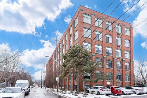 Photo 2 at 304 - 24 Noble Street, Roncesvalles, Toronto