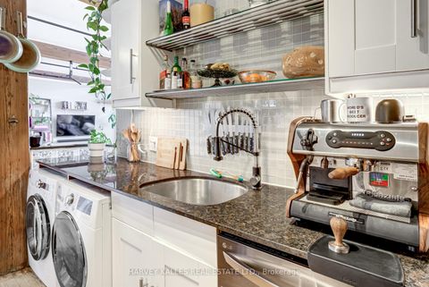 Photo 11 at 304 - 24 Noble Street, Roncesvalles, Toronto