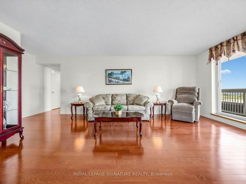 Photo 6 at 807 - 11 Thorncliffe Park Drive, Thorncliffe Park, Toronto